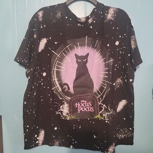 Disney Black & Purple Hocus Pocus Cat Graphic Tee